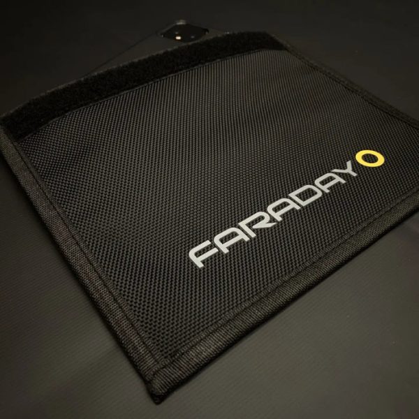 Faraday Defense - RFID Blocking Cell Phone Pouch - Signal Blocker